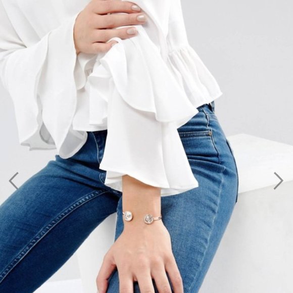 Ted Baker Katrina Big Button Swarovski Crystal Gold Cuff - Picture 6 of 6